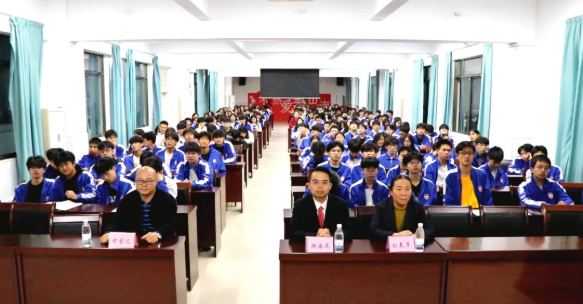 脑科学+AI，解锁高效学习新姿势 | 贺州外国语学校助力学子高效学习