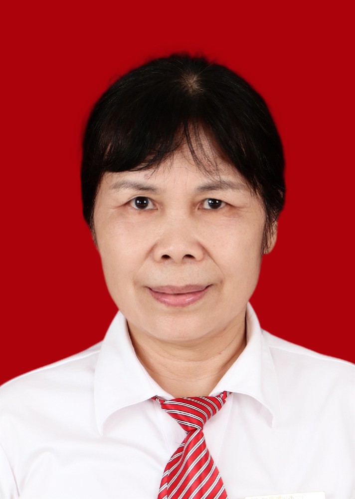 小学部教学副校长——罗爱球