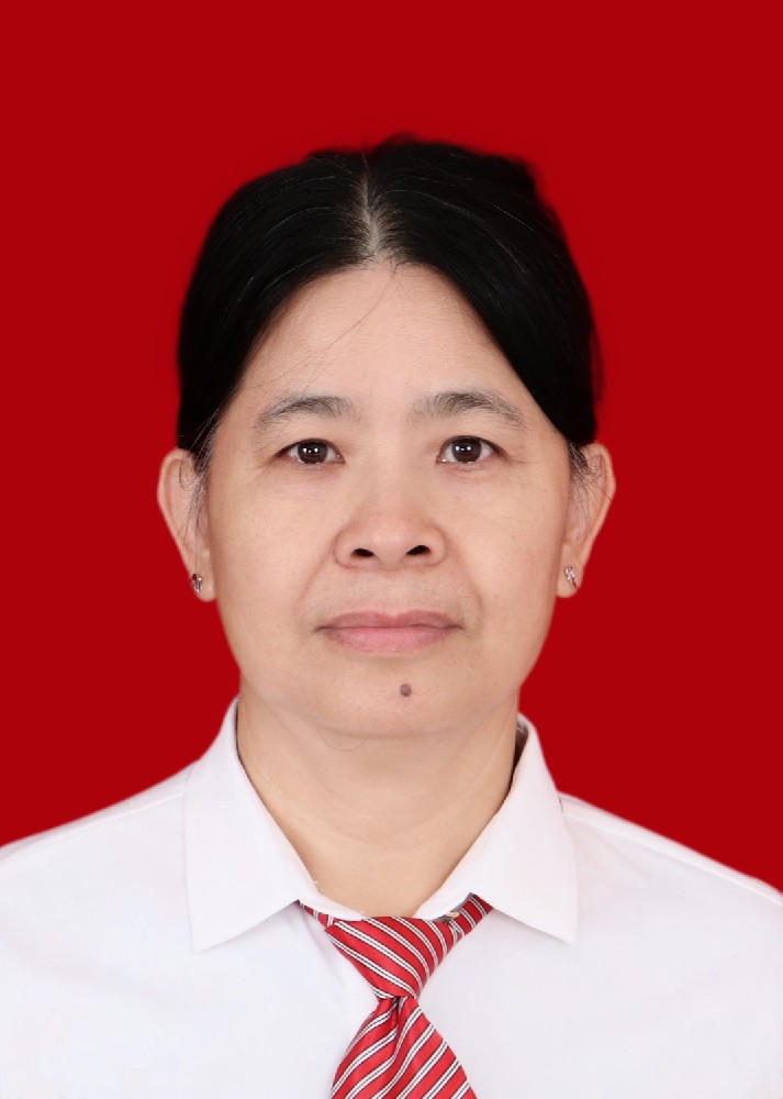 语文教师——肖文