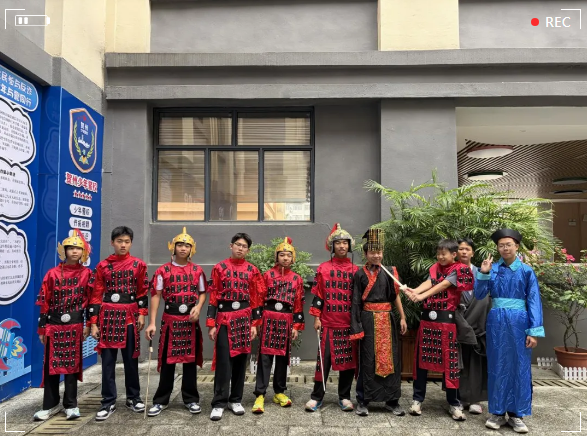 喜报！贺州外国语学校初中部英语剧《花木兰》喜提一等奖！