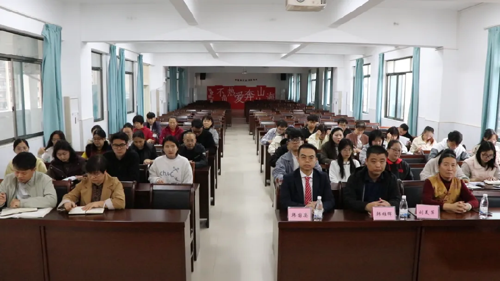春归校园启新程，奋楫扬帆正当时 | 贺州外国语学校初中部九年级及高中部开学纪实